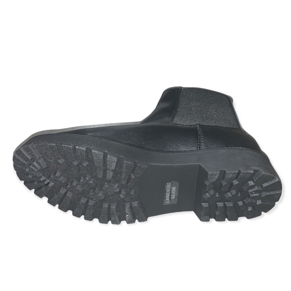 DV by Dolce Vita Women’s Lobera Chelsea Boot - Picture 14 of 16